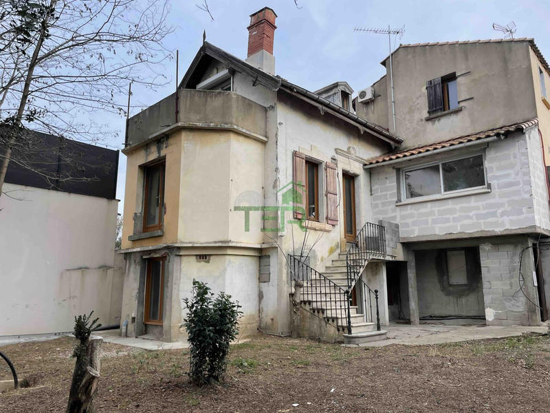 Maison - 103 m² - 9 pièces