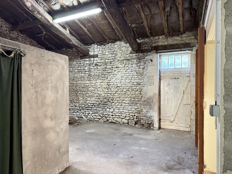 Maison - 329 m² - 13 pièces