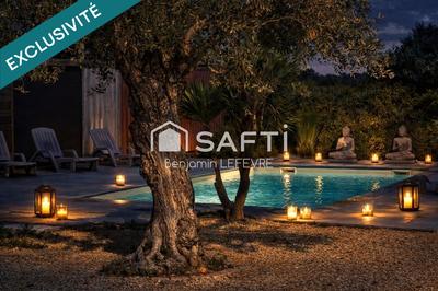 Maison - 240 m² - 7 pièces