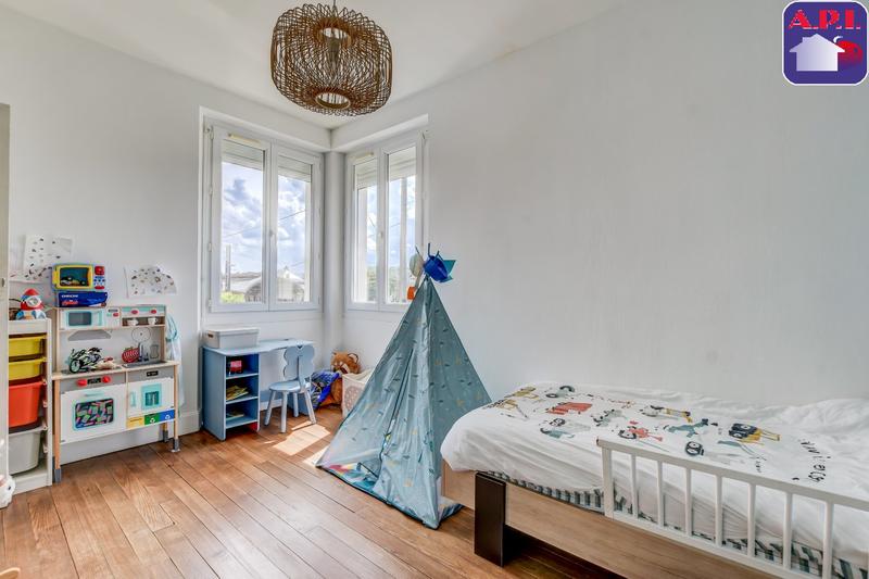 Maison - 115 m² - 5 pièces