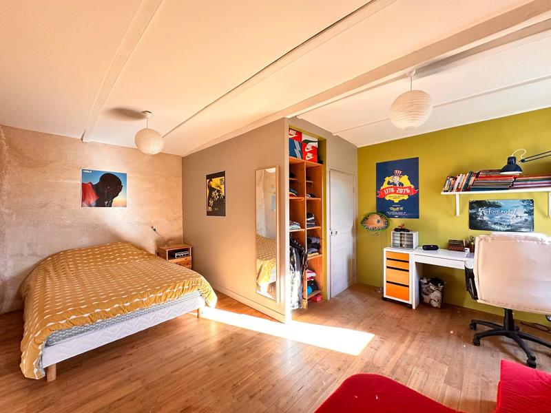 Maison de maîtres - 346 m² - 14 pièces