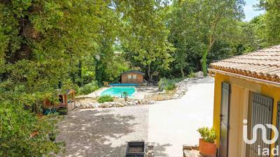 Maison - 92 m² - 4 pièces