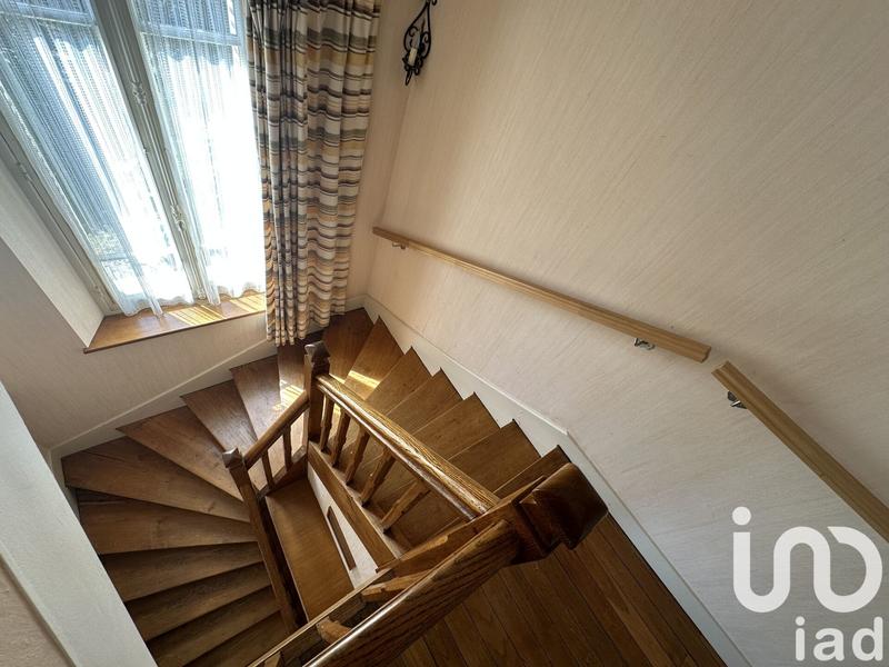 Maison - 168 m² - 7 pièces