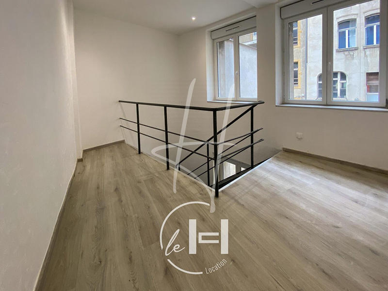 Appartement - 100 m² - 5 pièces