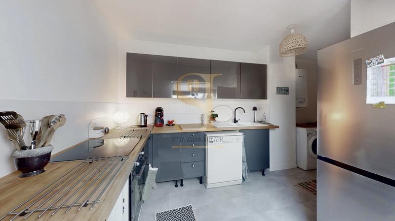 Appartement - 106 m² - 6 pièces