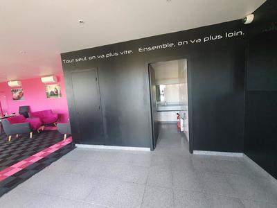 Local commercial - 270 m²