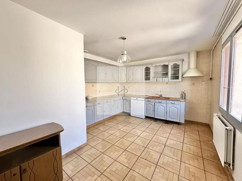 Maison - 130 m² - 7 pièces