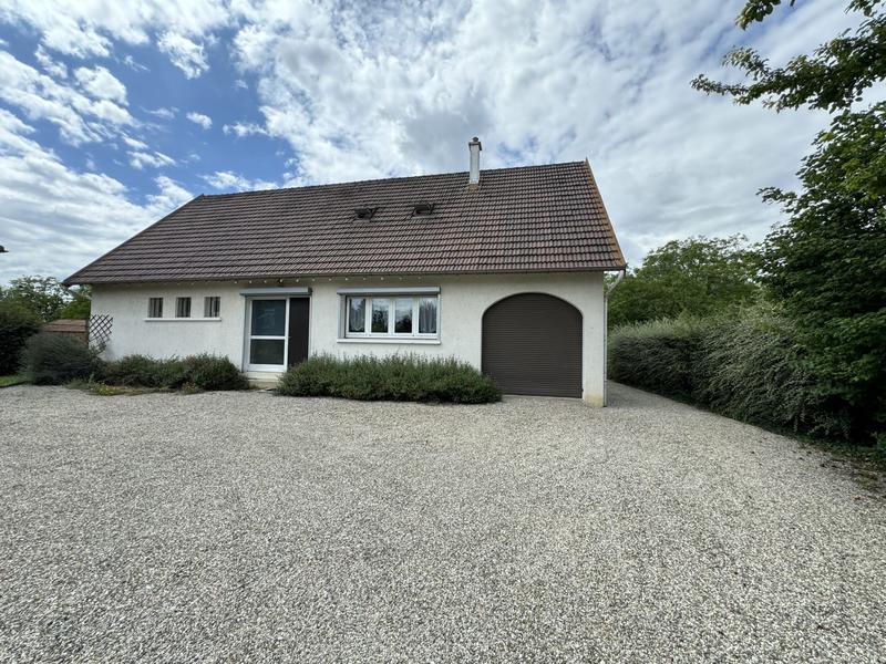 Maison traditionnelle - 168 m² - 7 pièces