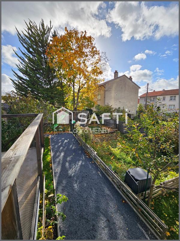 Maison - 135 m² - 6 pièces