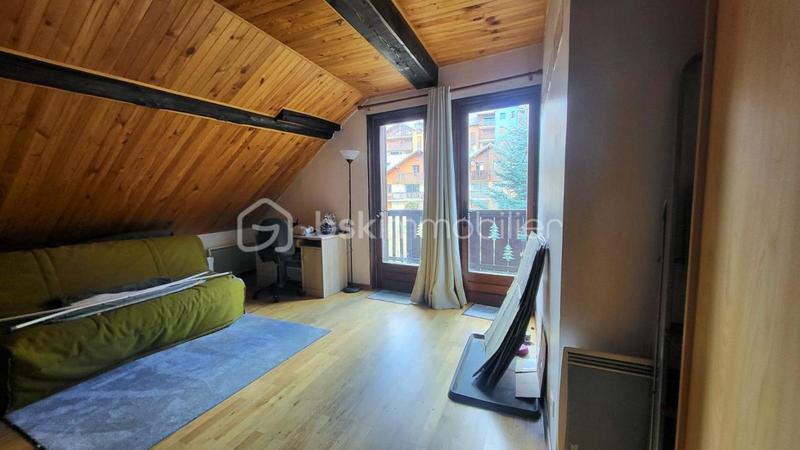 Maison traditionnelle - 275 m² - 12 pièces