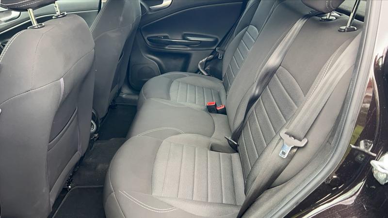 Alfa Romeo Giulietta III 1.6 JTDm 120 Lusso - Automatique