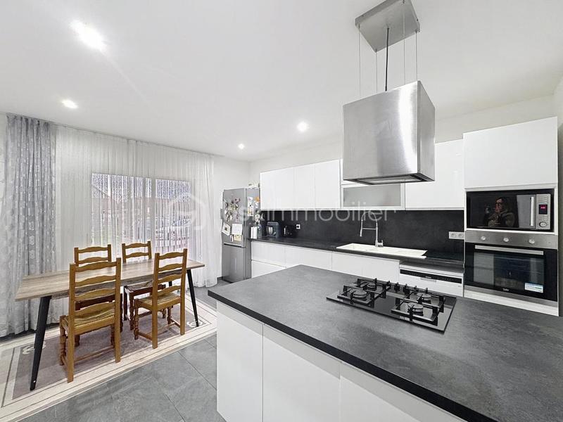 Maison - 116 m² - 4 pièces