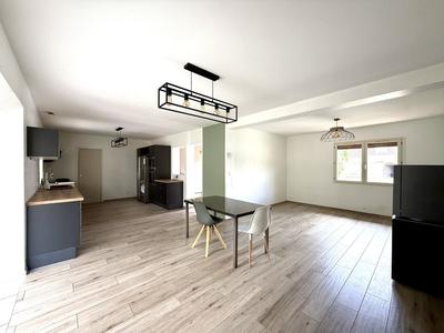 Pavillon - 145 m² - 6 pièces