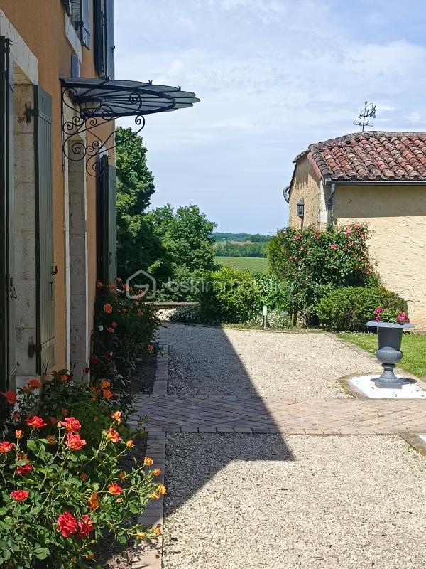 Demeure - 509 m² - 14 pièces