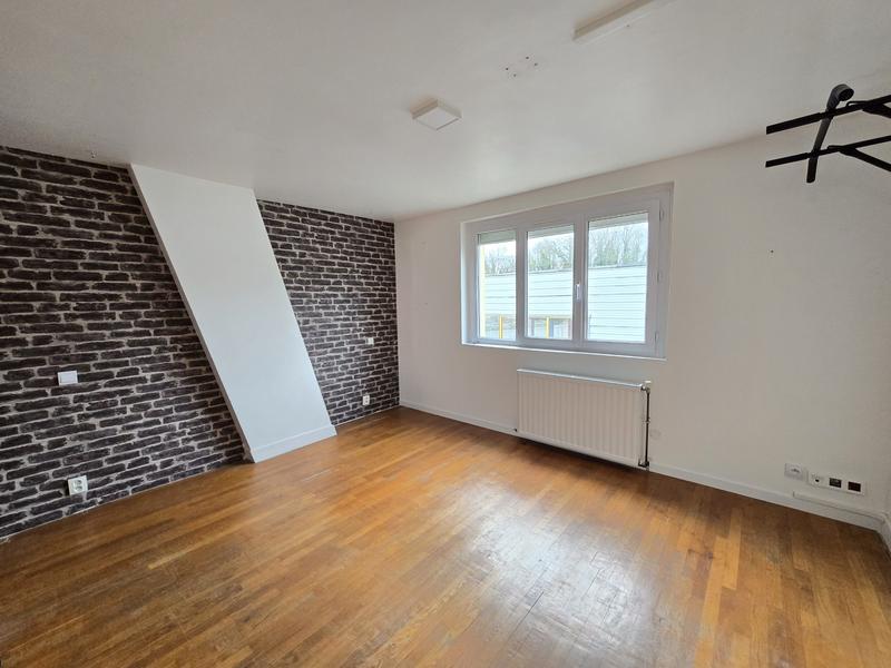 Maison - 97 m² - 5 pièces