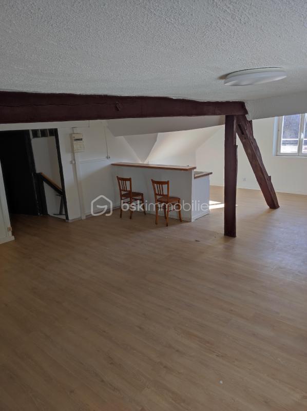 Maison - 222 m² - 5 pièces