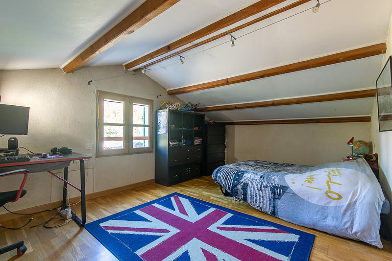 Maison - 180 m² - 7 pièces