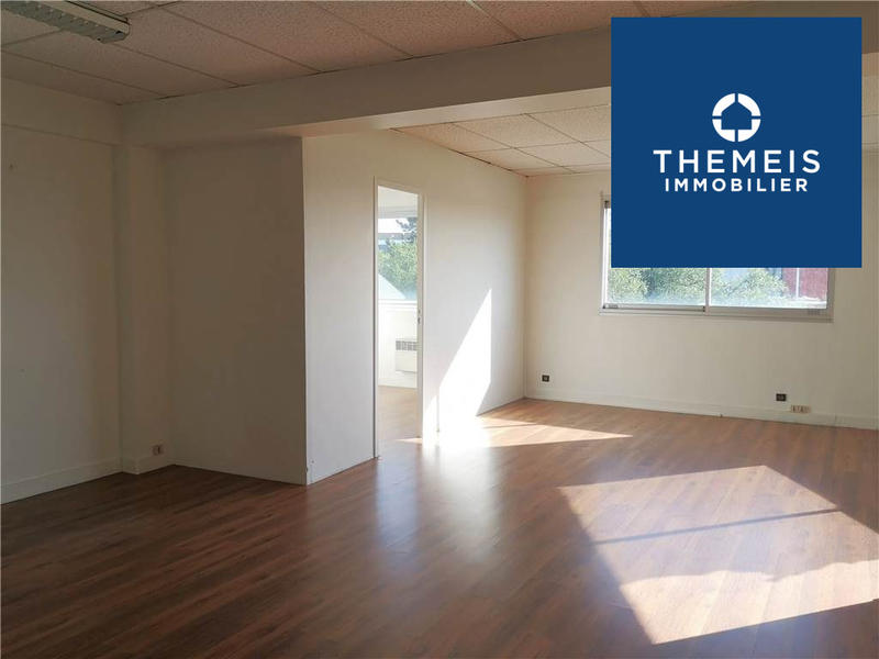 Bureau - 52 m² - 2 pièces