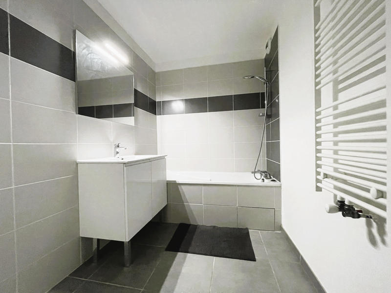 Appartement - 64 m² - 3 pièces