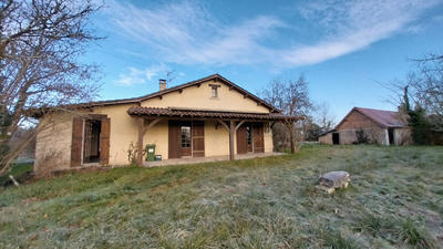 Maison - 95 m² - 4 pièces