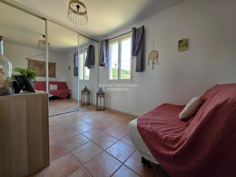 Villa - 100 m² - 5 pièces