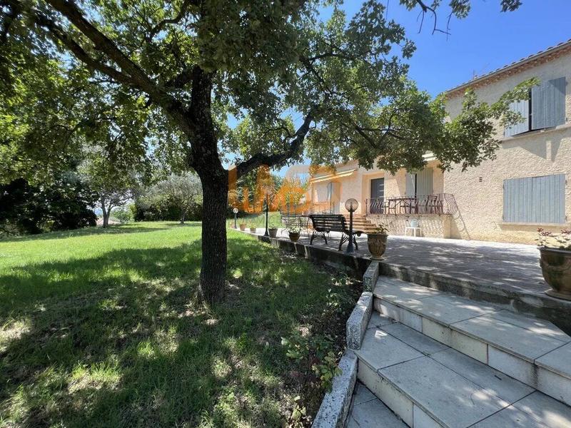 Villa - 450 m² - 11 pièces