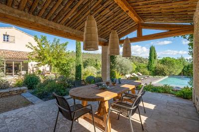 Mas - 300 m² - 8 pièces