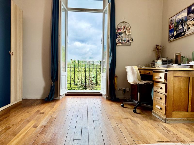 Maison - 226 m² - 9 pièces