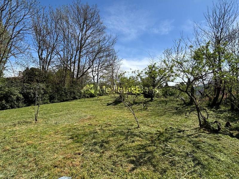 Terrain constructible - 1 019 m²
