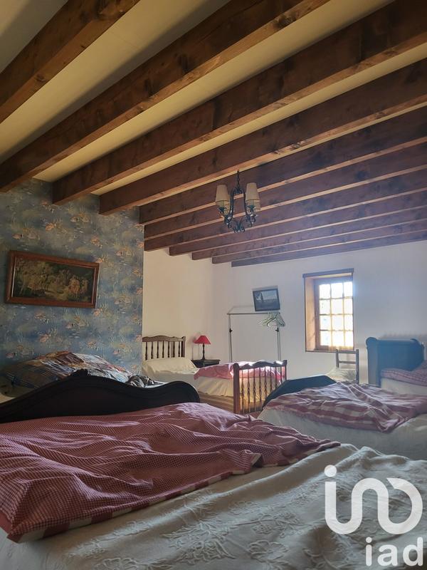 Maison - 250 m² - 8 pièces