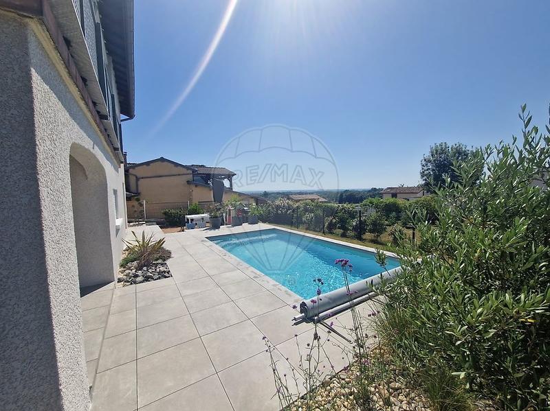 Maison - 134 m² - 6 pièces