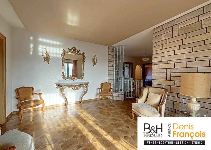 Villa - 230 m² - 4 pièces