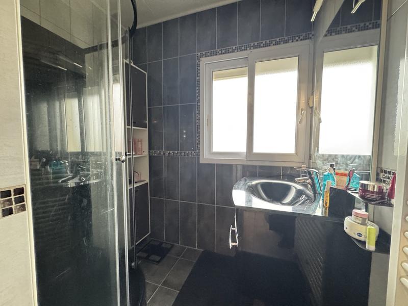 Maison - 98 m² - 4 pièces