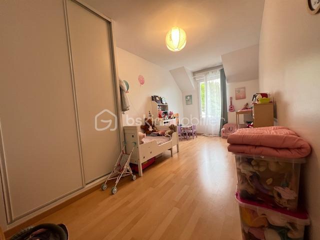 Pavillon - 150 m² - 6 pièces