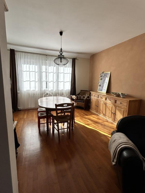 Maison - 140 m² - 7 pièces