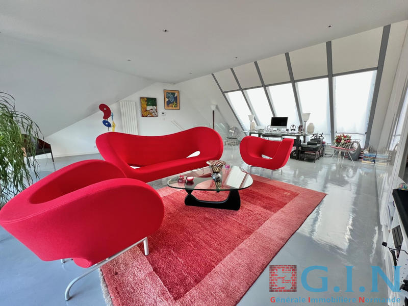 Maison - 217 m² - 6 pièces