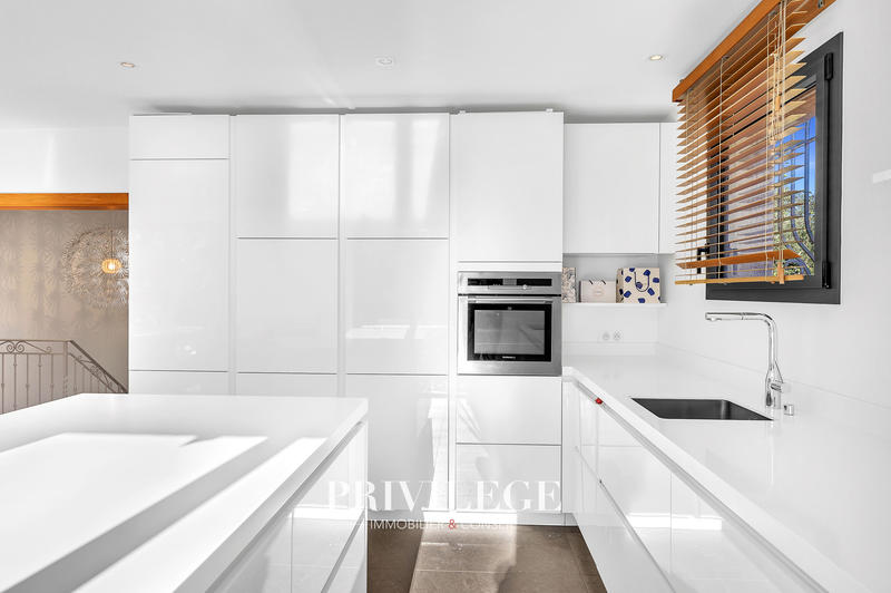 Villa - 150 m² - 6 pièces