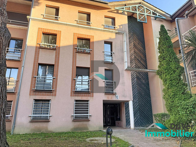 Studio - 28 m² - 1 pièce