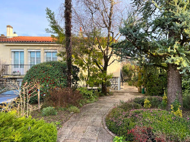 Maison - 111 m² - 5 pièces