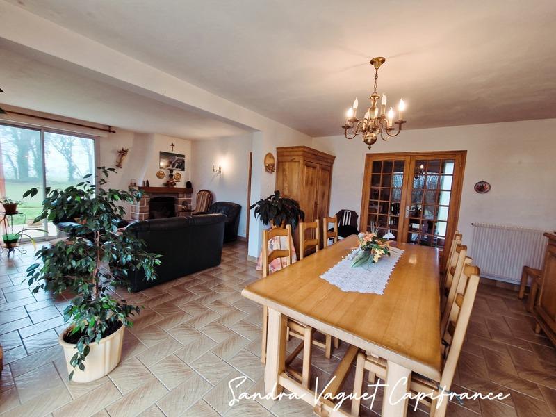 Maison - 176 m² - 7 pièces