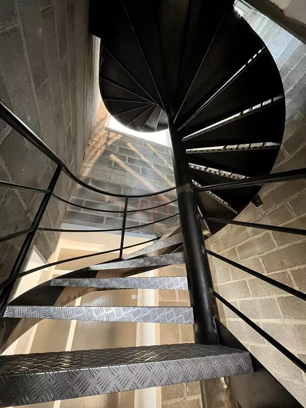 Maison de ville - 177 m² - 6 pièces