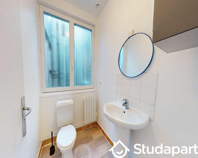 Chambre - 120 m² - 1 pièce