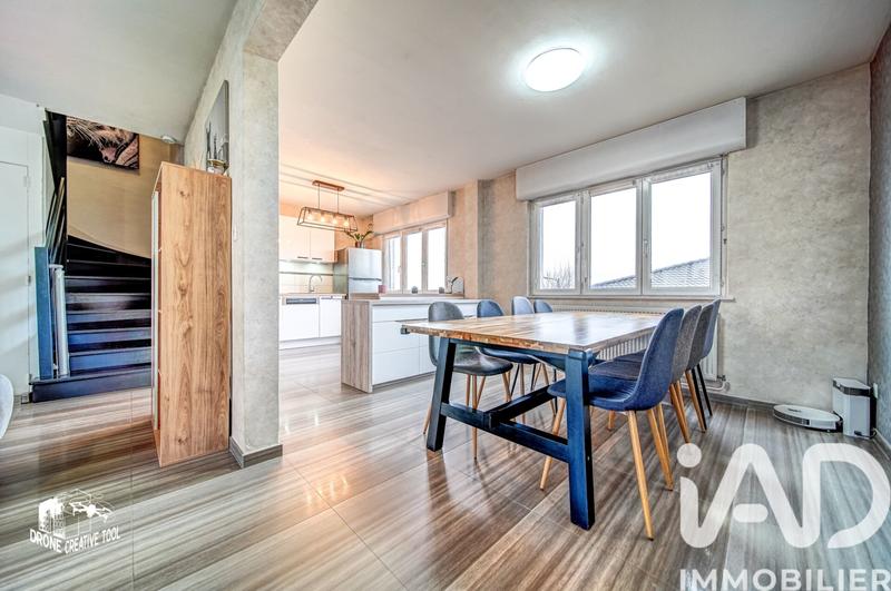 Maison - 85 m² - 5 pièces