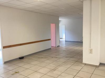 Local d'activités - 210 m² - 5 pièces