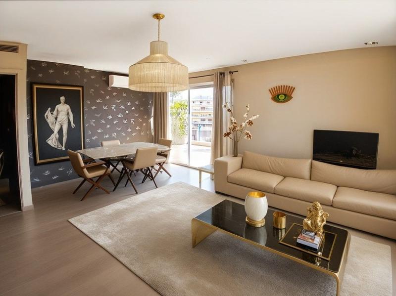 Penthouse - 82 m² - 3 pièces