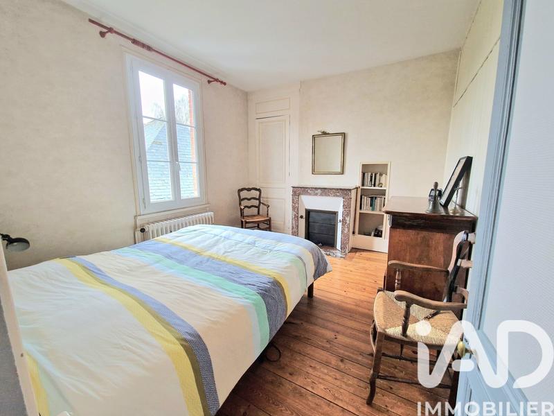 Maison - 157 m² - 9 pièces