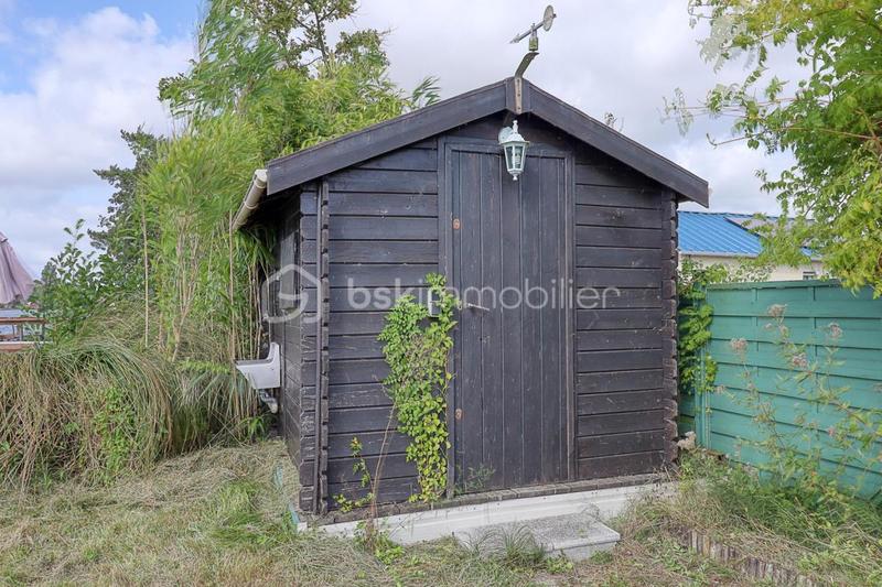 Terrain de loisirs - 350 m²