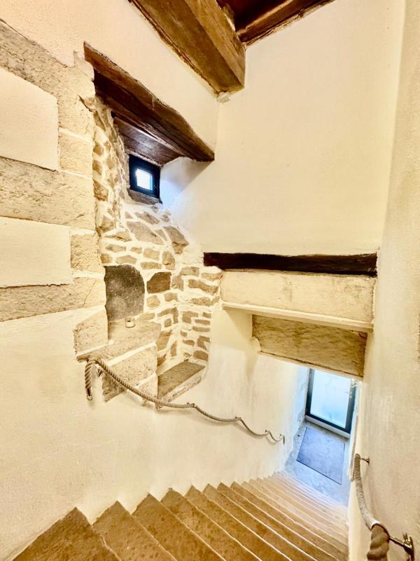 Demeure - 202 m² - 8 pièces