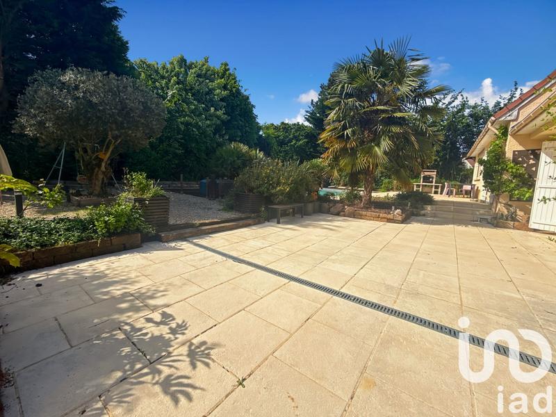 Maison - 209 m² - 8 pièces