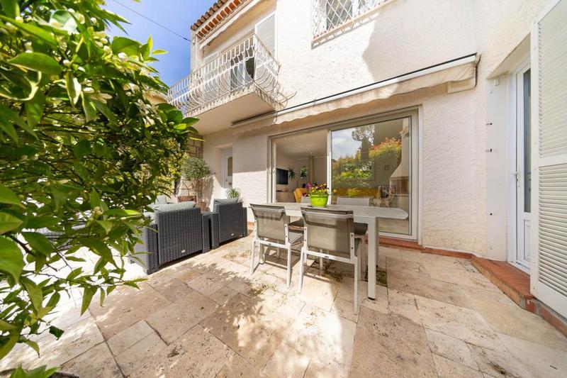 Maison de ville - 122 m² - 5 pièces